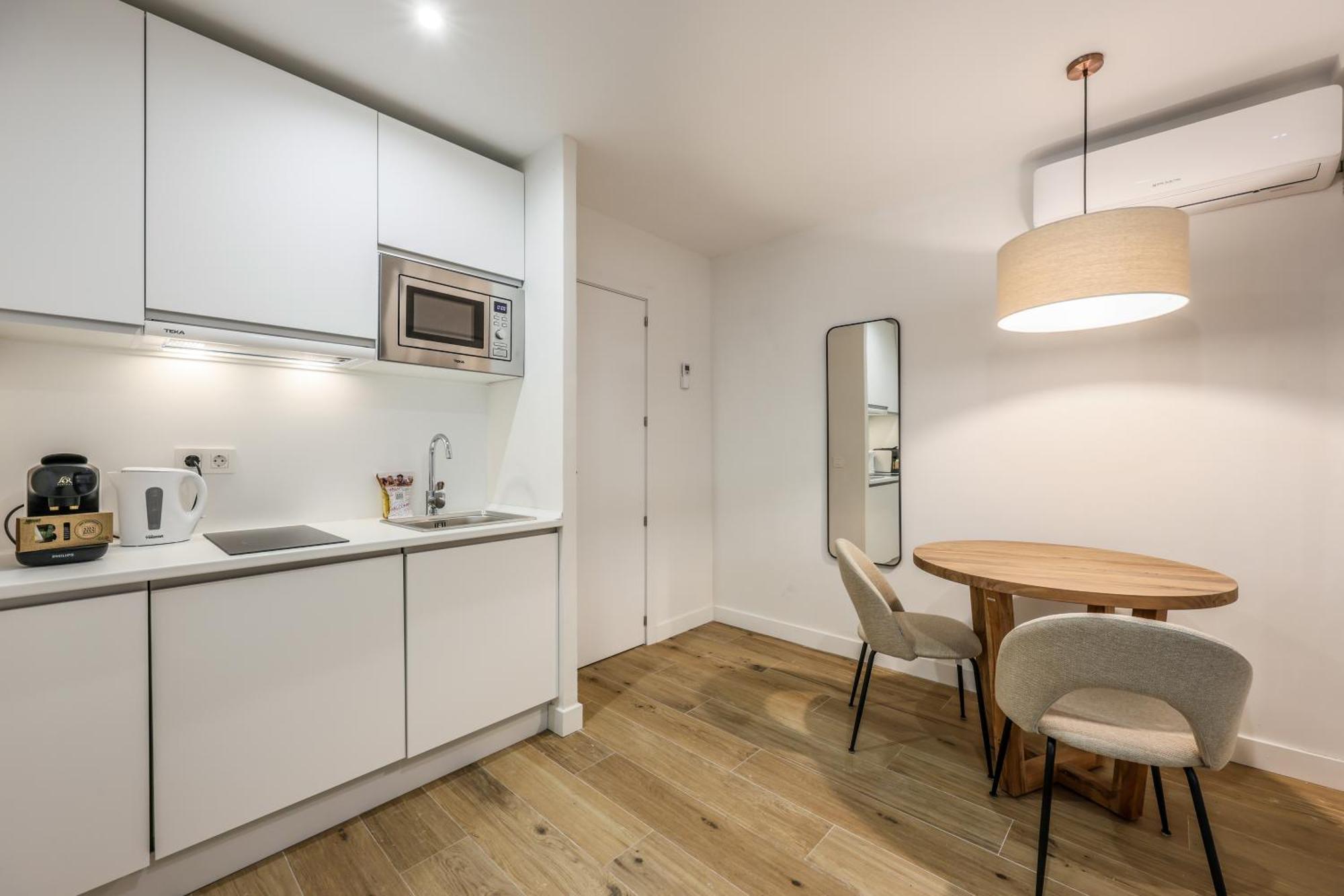 Encantador Apartamento Plaza Del Callao, Mid Term Мадрид Екстер'єр фото